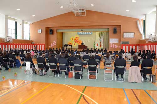 飯山市立泉台小学校卒業証書授与式